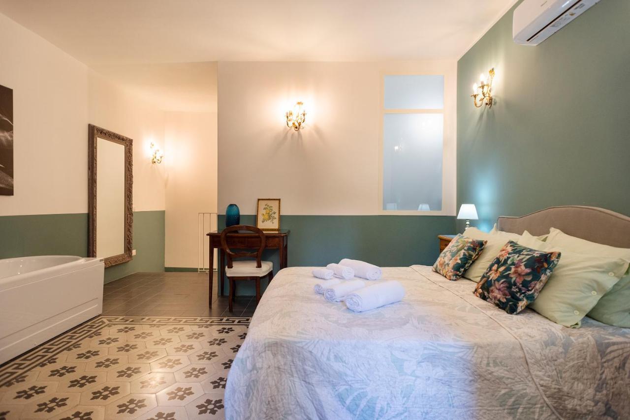 Vintage Suite Napoli Exterior photo